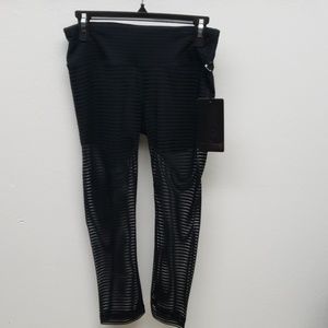 Ladies sheer 3/4 leggings